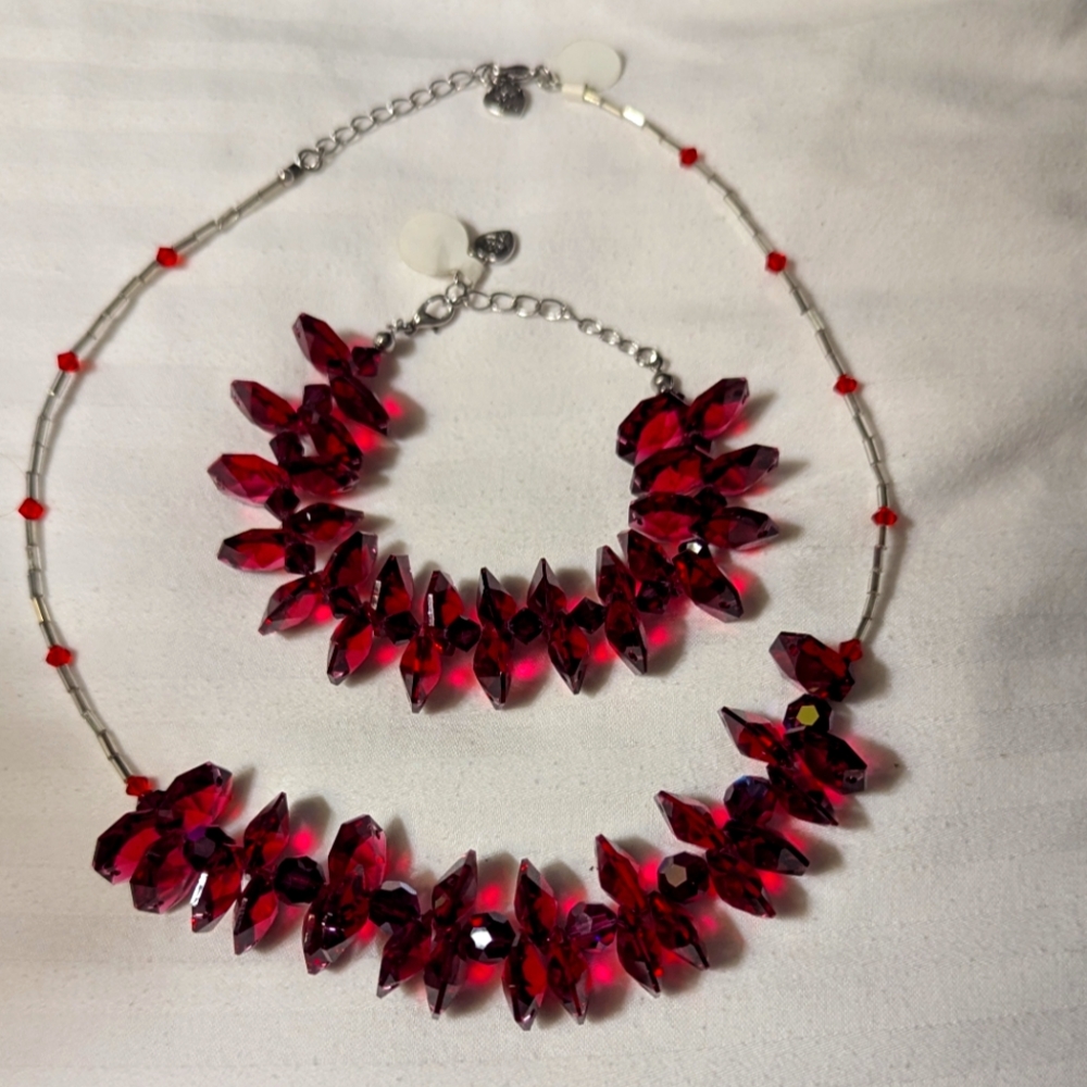 Genuine Red Swarovski Necklace & Bracelet red crystals